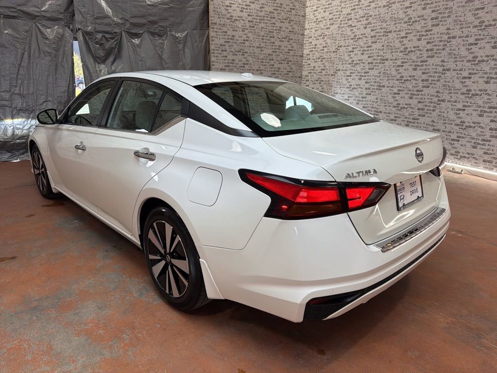 Used 2021 Nissan Altima 2.5 SV FWD image 5