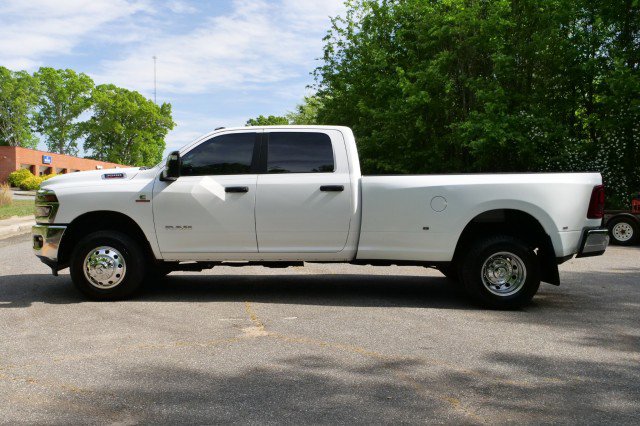 Used 2025 RAM 3500 Lone Star AWD/4WD image 47