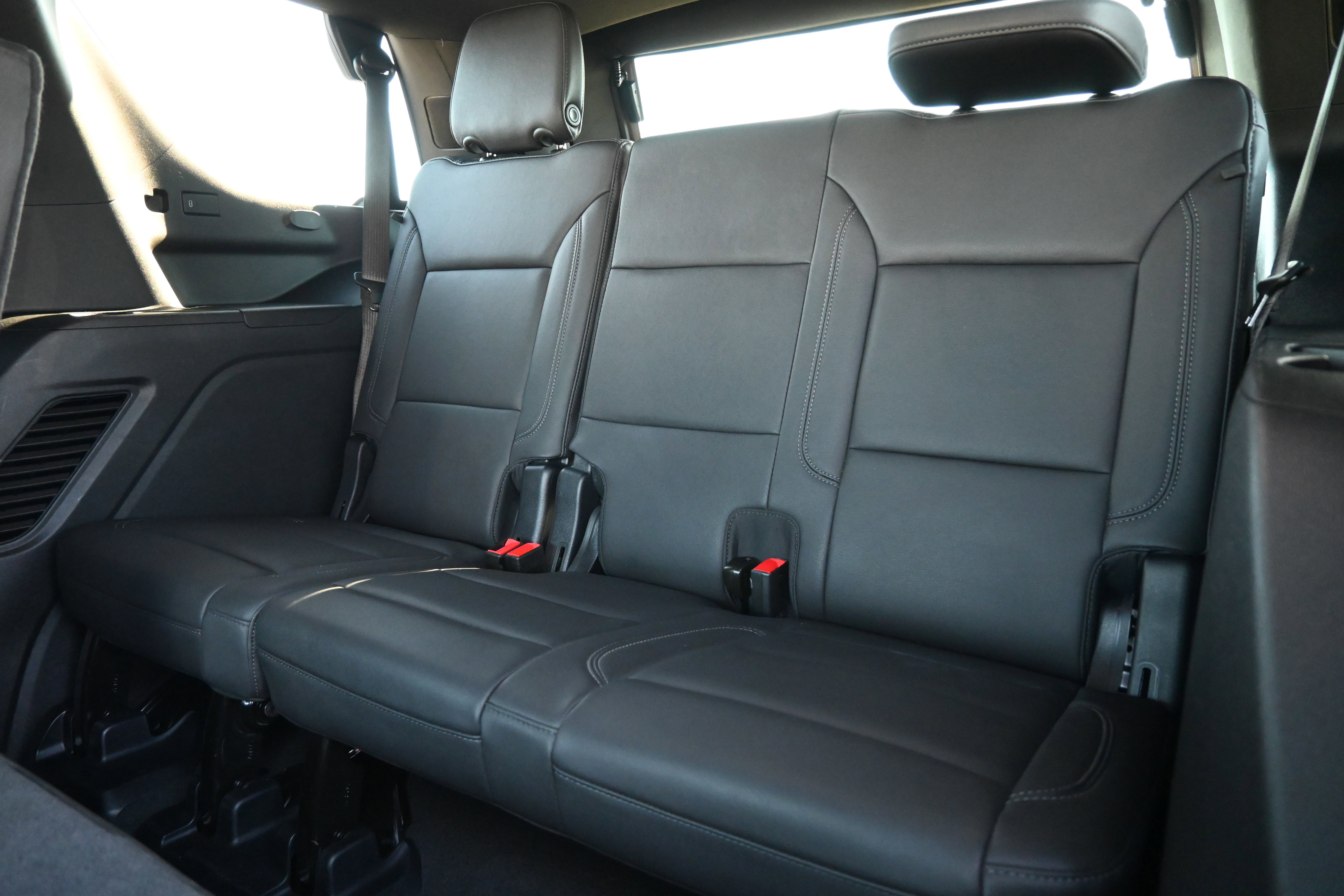 Used 2025 Chevrolet Tahoe Z71 w/ Sun And Tow Package AWD/4WD image 29