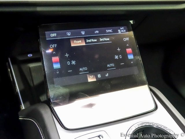 New 2026 Cadillac Vistiq Luxury image 18