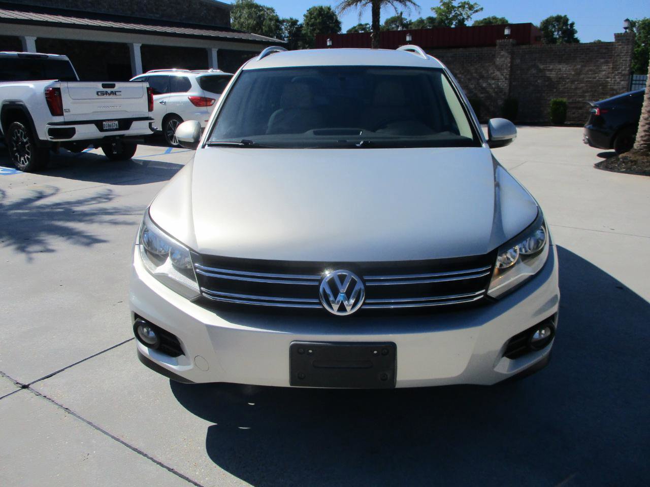 Used 2013 Volkswagen Tiguan SE FWD image 18