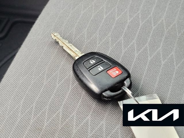 Used 2017 Toyota Tacoma SR5 w/ Tow Package image 30