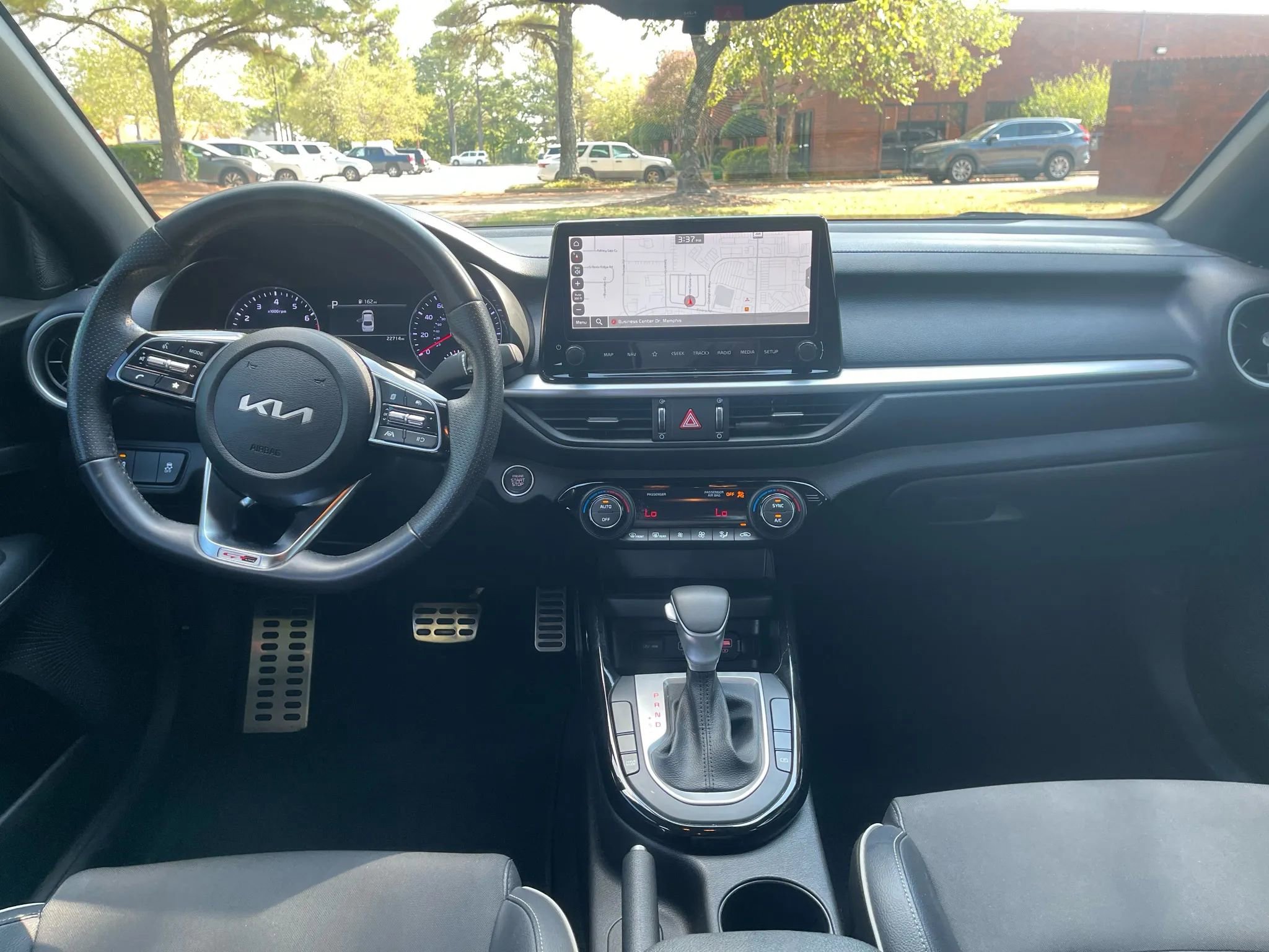 Used 2023 Kia Forte GT-Line image 16