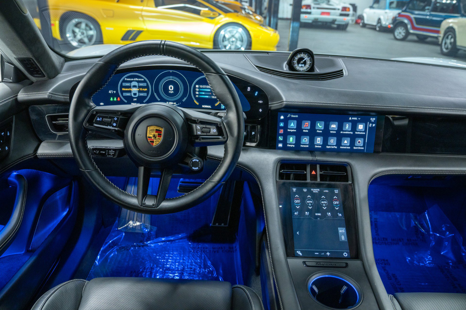 Used 2022 Porsche Taycan Turbo S image 29