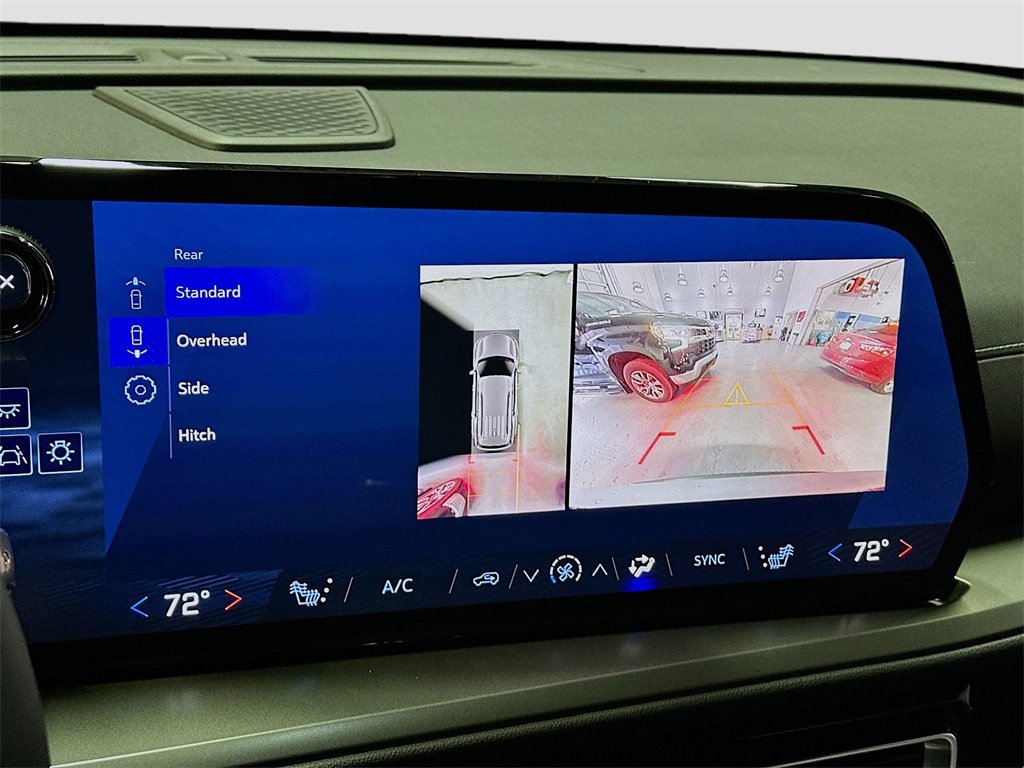 New 2025 Chevrolet Traverse LT w/ Enhanced Driving Package image 15