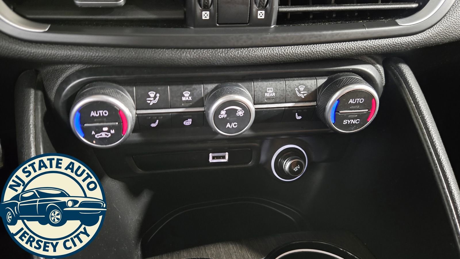 Used 2023 Alfa Romeo Giulia Ti w/ Active Assist Plus Package image 18