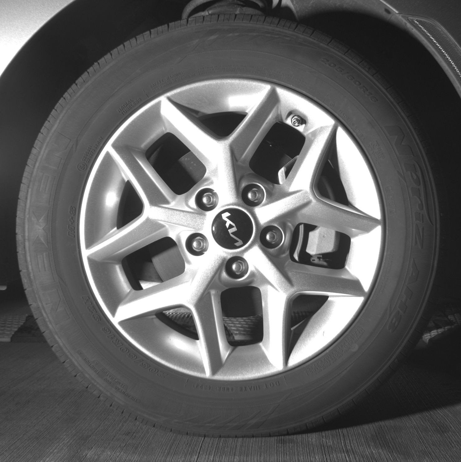 Used 2025 Kia Soul LX w/ LX Technology Package FWD image 13