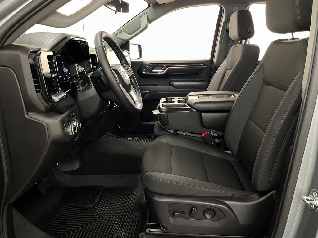 Certified 2025 GMC Sierra 1500 Elevation AWD/4WD image 7