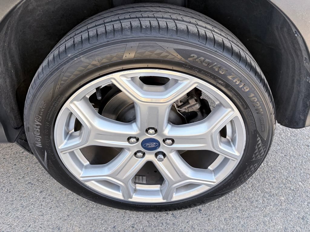 Used 2019 Ford Escape Titanium AWD/4WD image 24