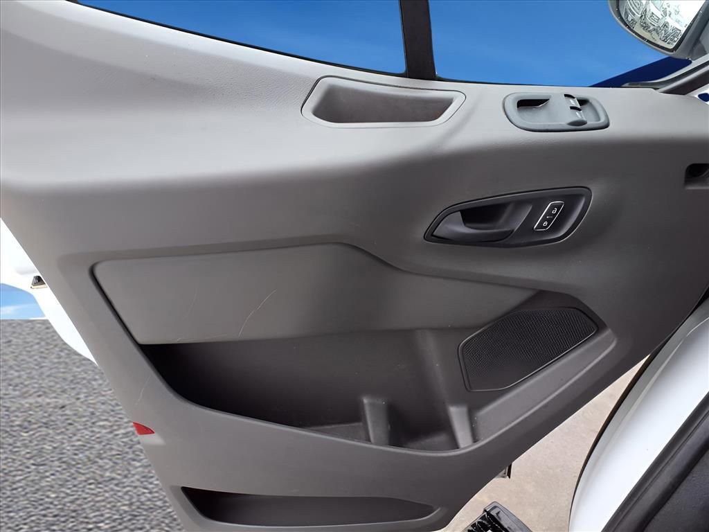 Used 2022 Ford Transit 250 148 High Roof Extended image 10