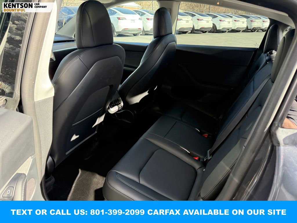 Used 2022 Tesla Model Y Performance image 32