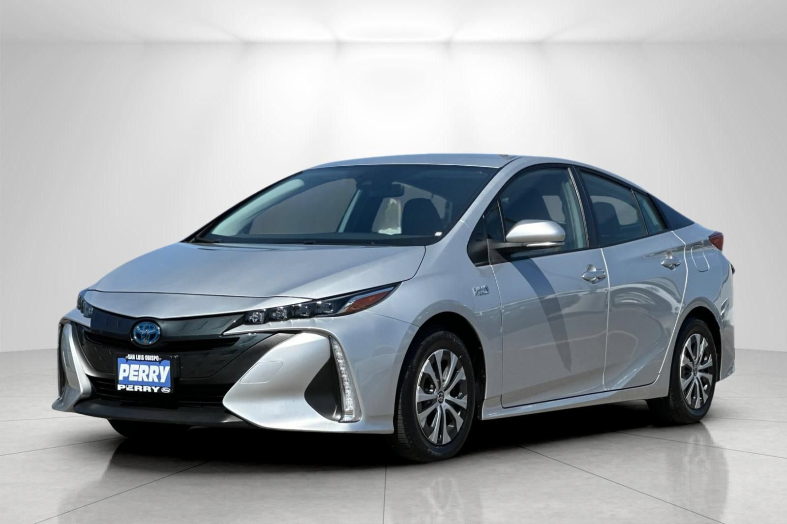 Used 2021 Toyota Prius Prime XLE w/ Carpet Mat Package (TMS) FWD image 7