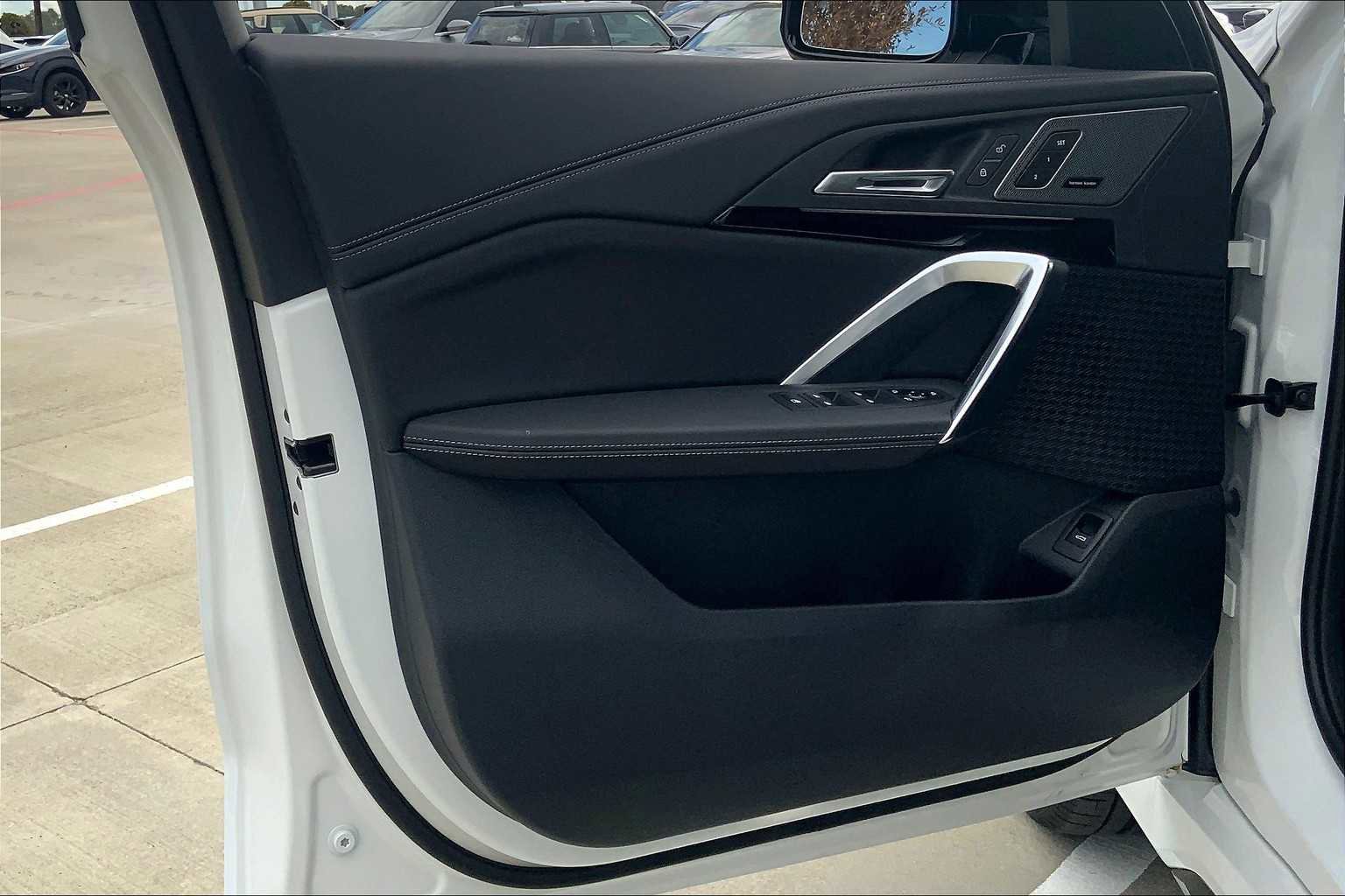 Used 2026 BMW X1 M35i w/ Technology Package image 10