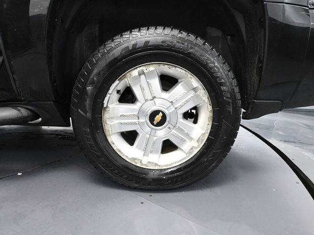 Used 2008 Chevrolet Suburban LT w/ LT Preferred Equipment Group image 13
