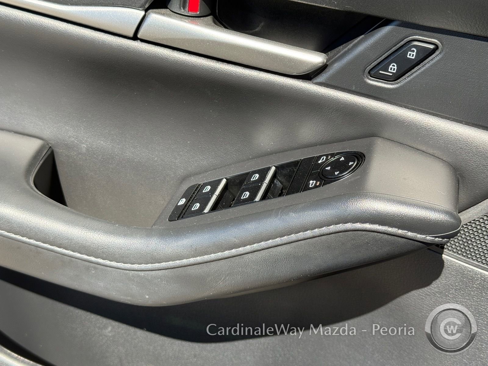Used 2023 MAZDA CX-30 AWD 2.5 S w/ Select Package image 27