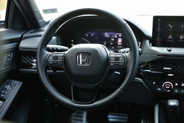 Used 2024 Honda Accord Sport image 27