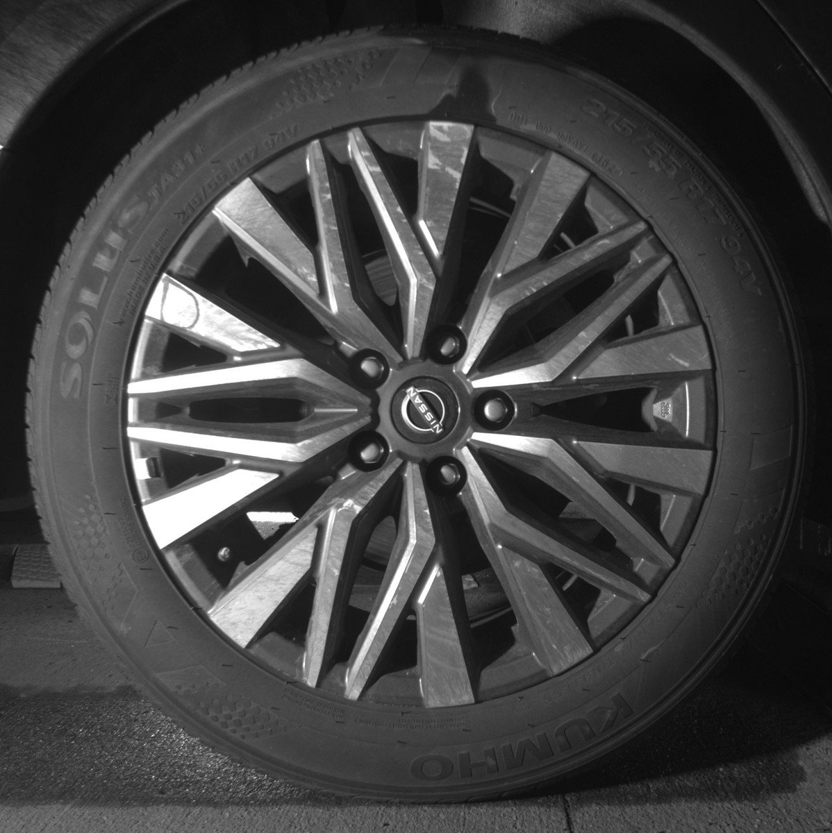 Used 2025 Nissan Altima 2.5 SV image 15