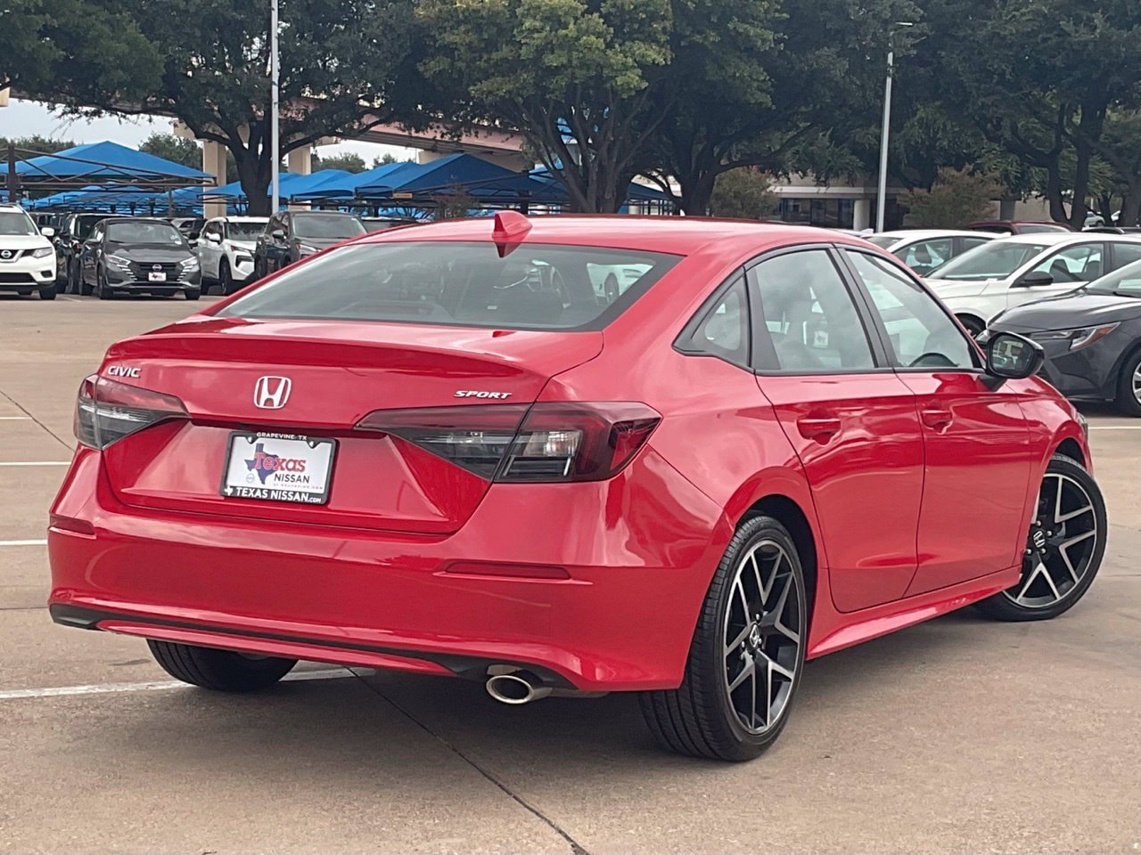 Used 2025 Honda Civic Sport image 4