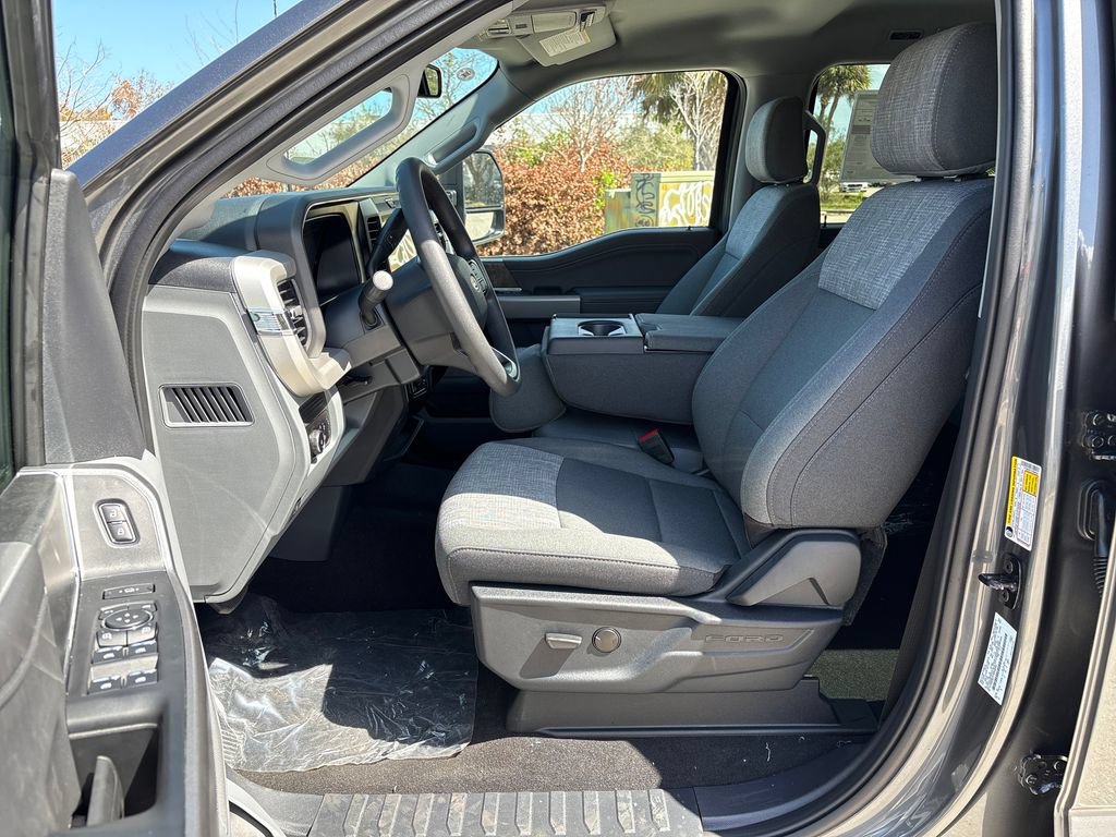 New 2026 Ford F250 XLT w/ XLT Premium Package AWD/4WD image 28