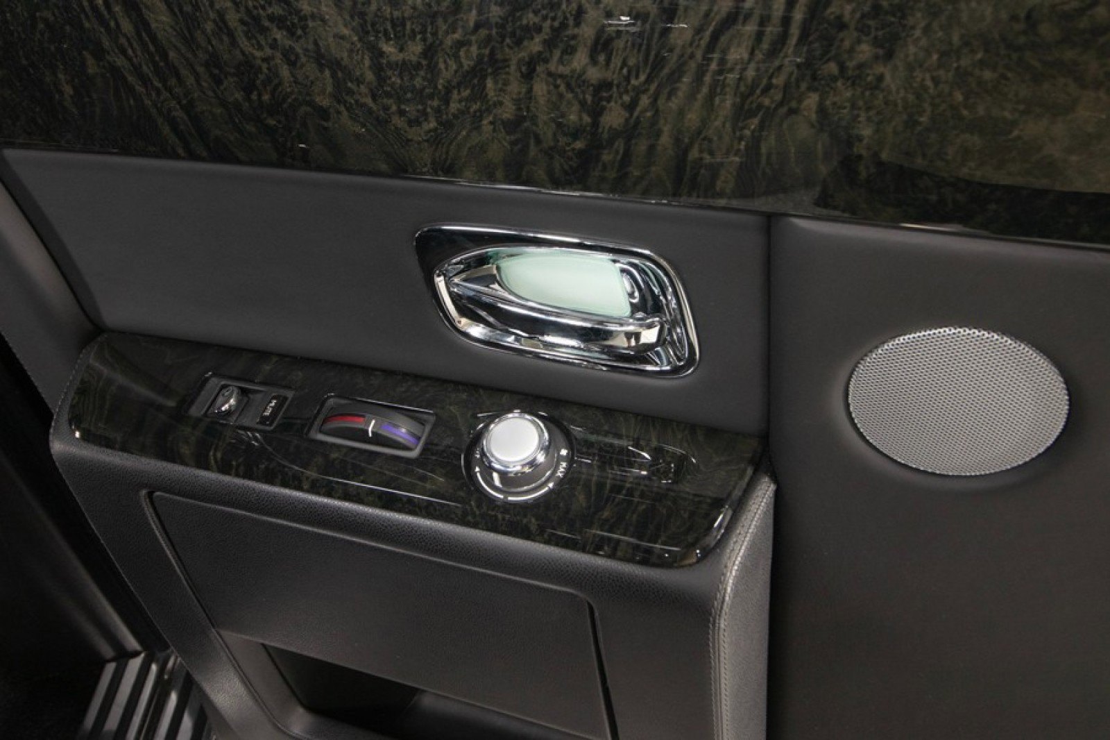 Used 2013 Rolls-Royce Phantom image 46