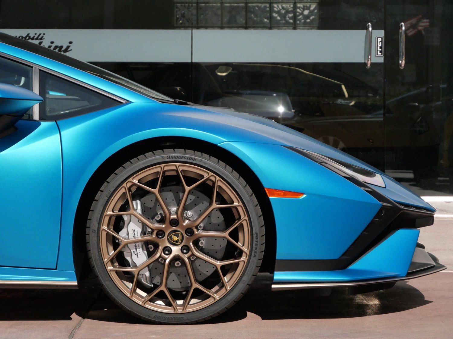 Used 2024 Lamborghini Huracan Tecnica image 9