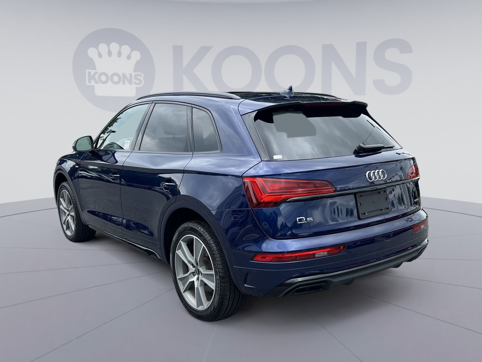 Used 2025 Audi Q5 2.0T Premium w/ Convenience Plus Package AWD/4WD image 4