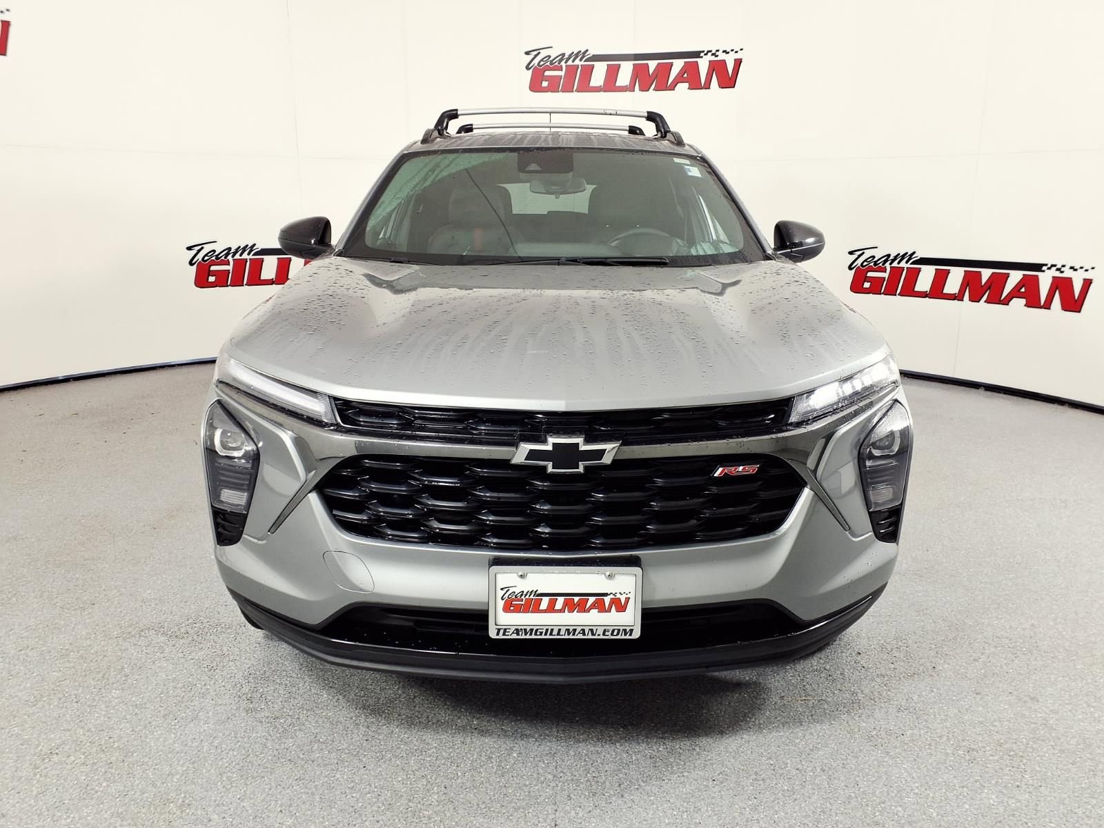 Used 2025 Chevrolet Trax RS w/ Driver Confidence Package FWD image 2