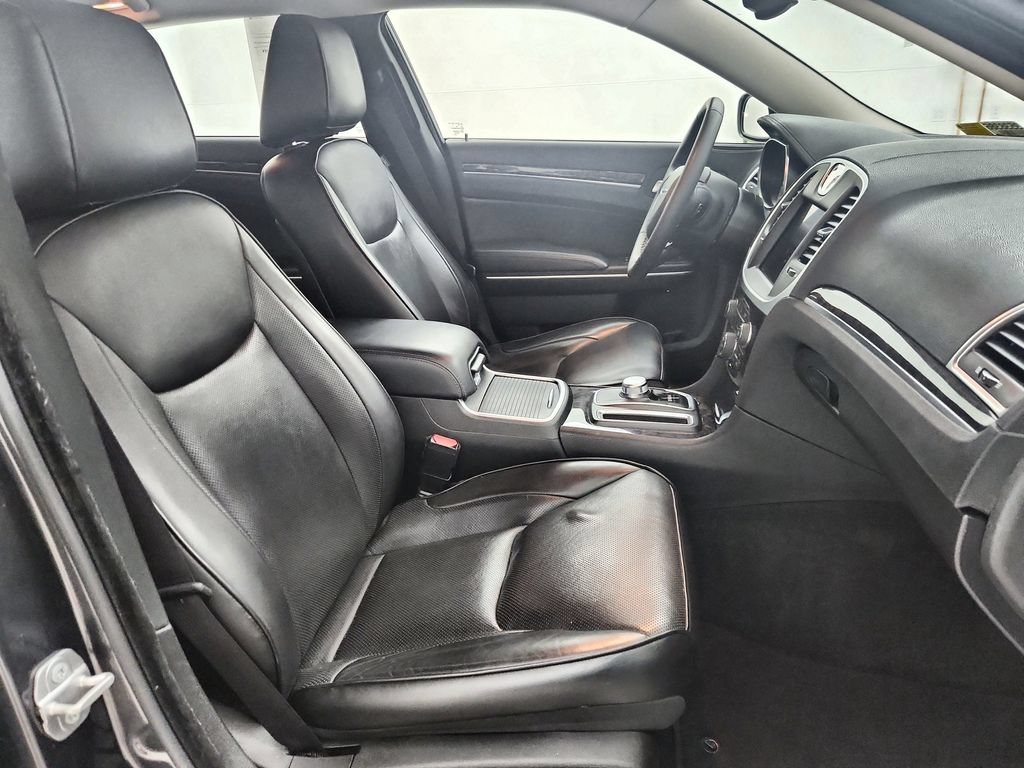 Certified 2023 Chrysler 300 Touring L w/ Comfort Group RWD image 36