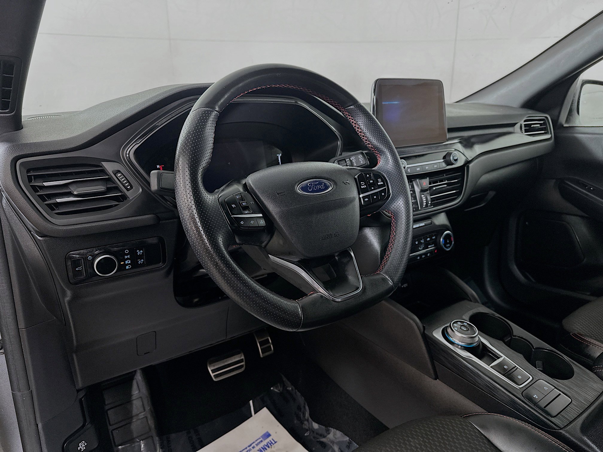 Used 2023 Ford Escape ST-Line image 9