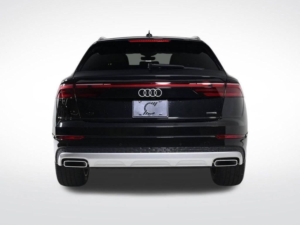 Used 2025 Audi Q8 Premium w/ Convenience Package image 4