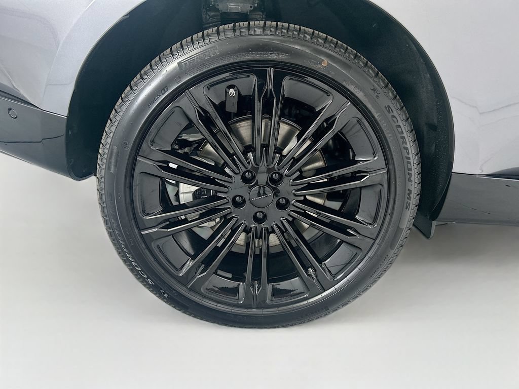 New 2026 Land Rover Range Rover SE AWD/4WD image 32