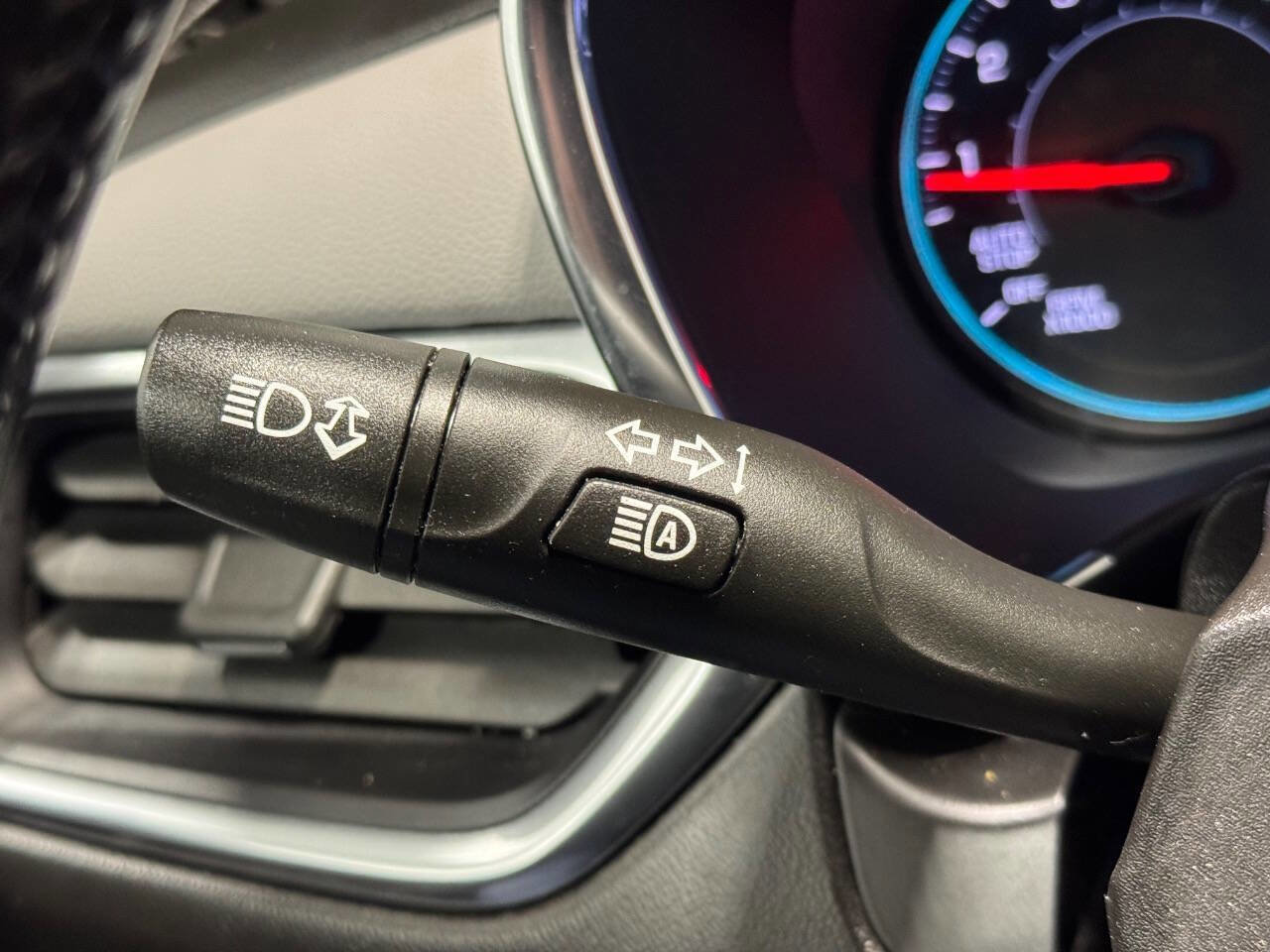 Used 2022 Chevrolet Equinox LT image 34