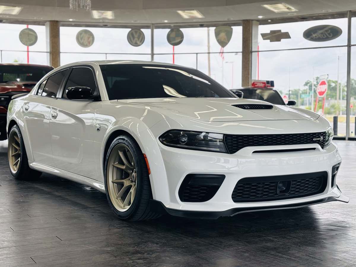 Used 2023 Dodge Charger Scat Pack RWD image 4