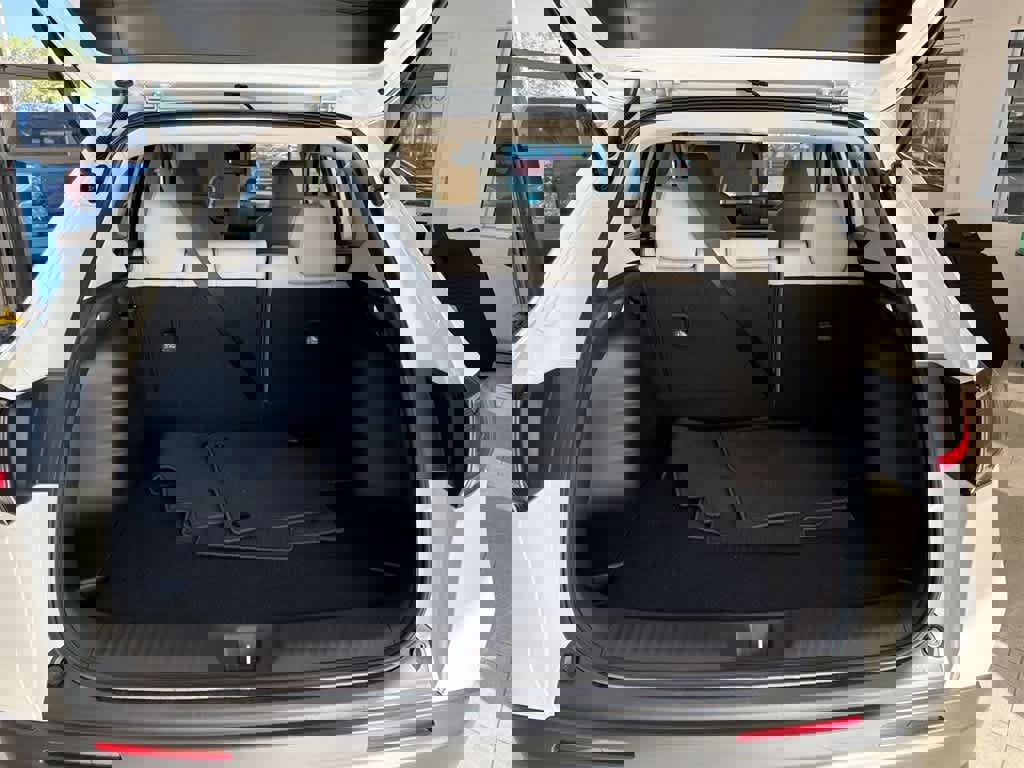 Certified 2025 Honda HR-V LX image 34