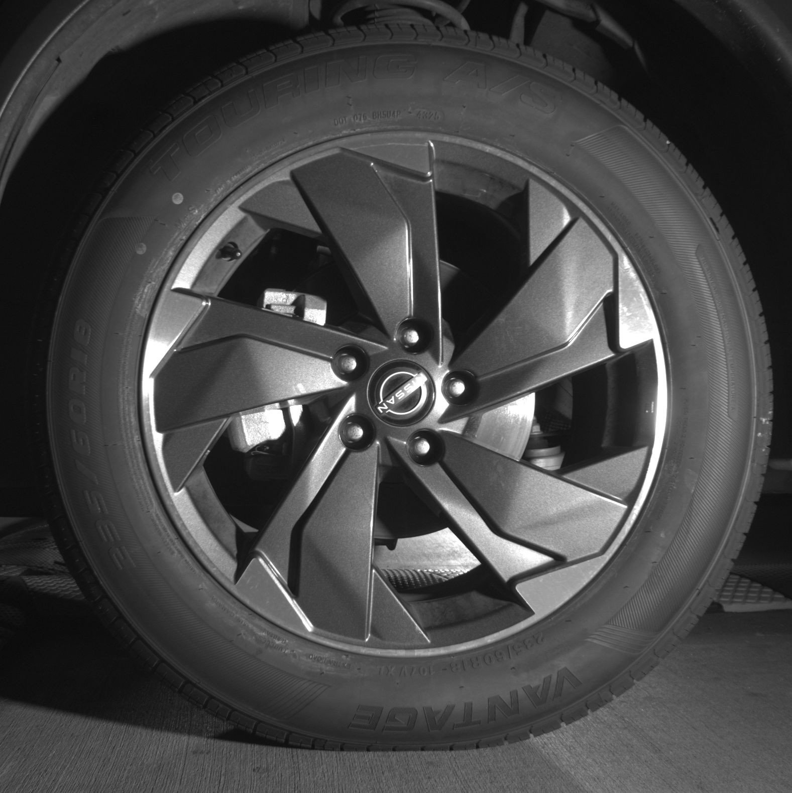 Used 2025 Nissan Rogue SV AWD/4WD image 12