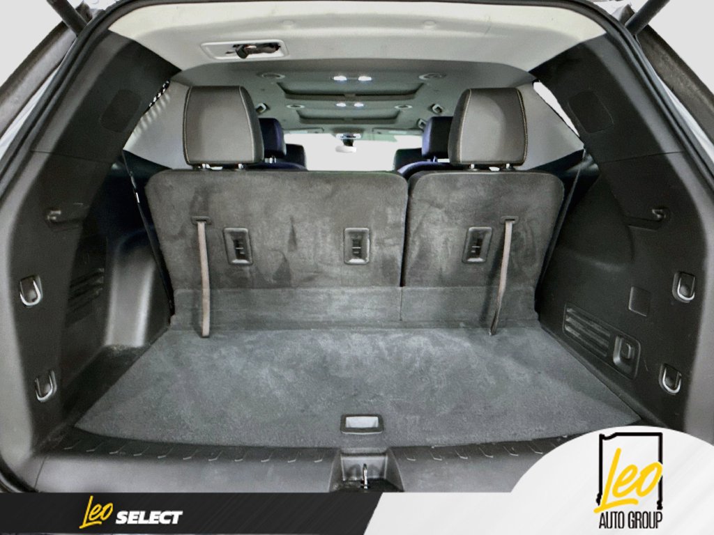 Used 2020 Chevrolet Traverse Premier w/ Redline Edition AWD/4WD image 31