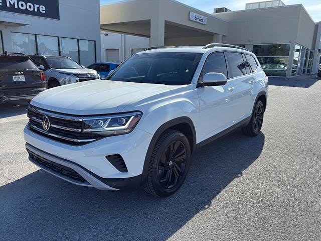 Certified 2023 Volkswagen Atlas SE w/ Panoramic Sunroof Package image 3