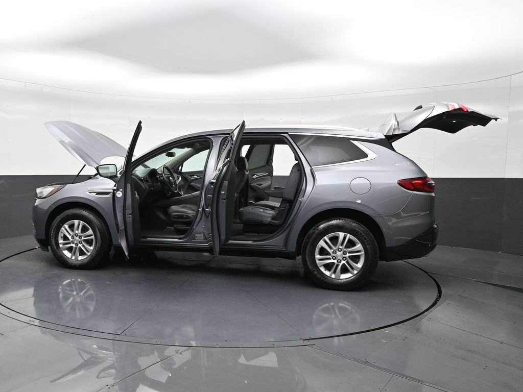 Used 2020 Buick Enclave Essence w/ Sound and Sites Package FWD image 29