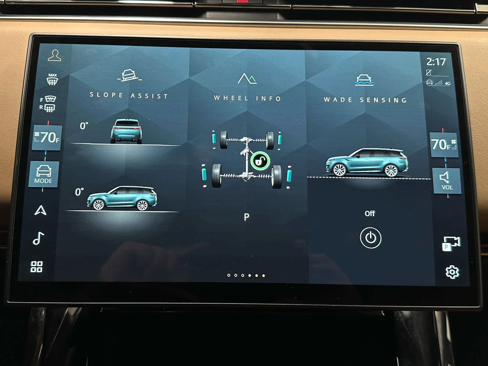 Used 2024 Land Rover Range Rover Sport SE image 33