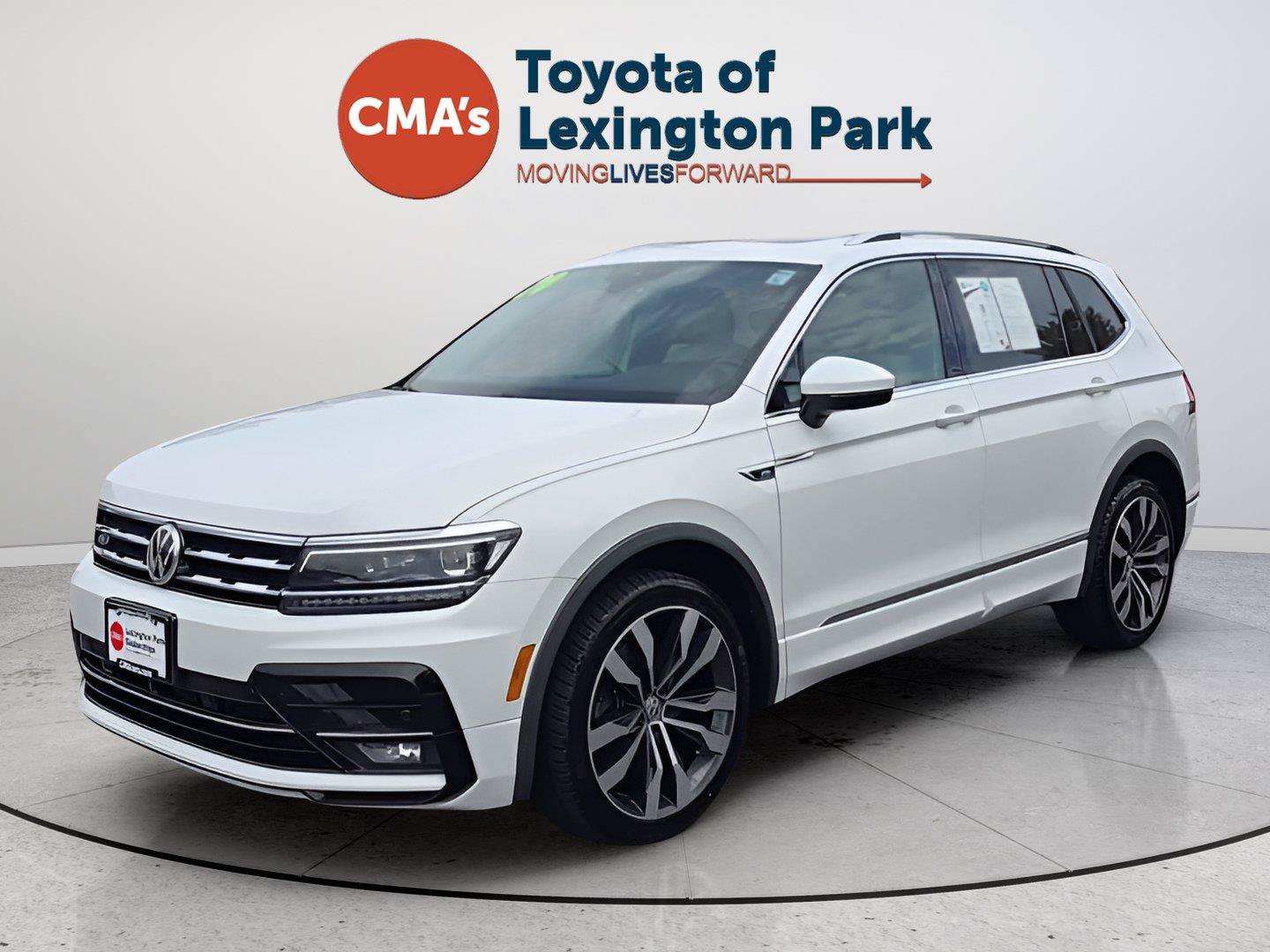 Used 2020 Volkswagen Tiguan SEL Premium R-Line w/ 3rd Row Seat Package AWD/4WD image 1