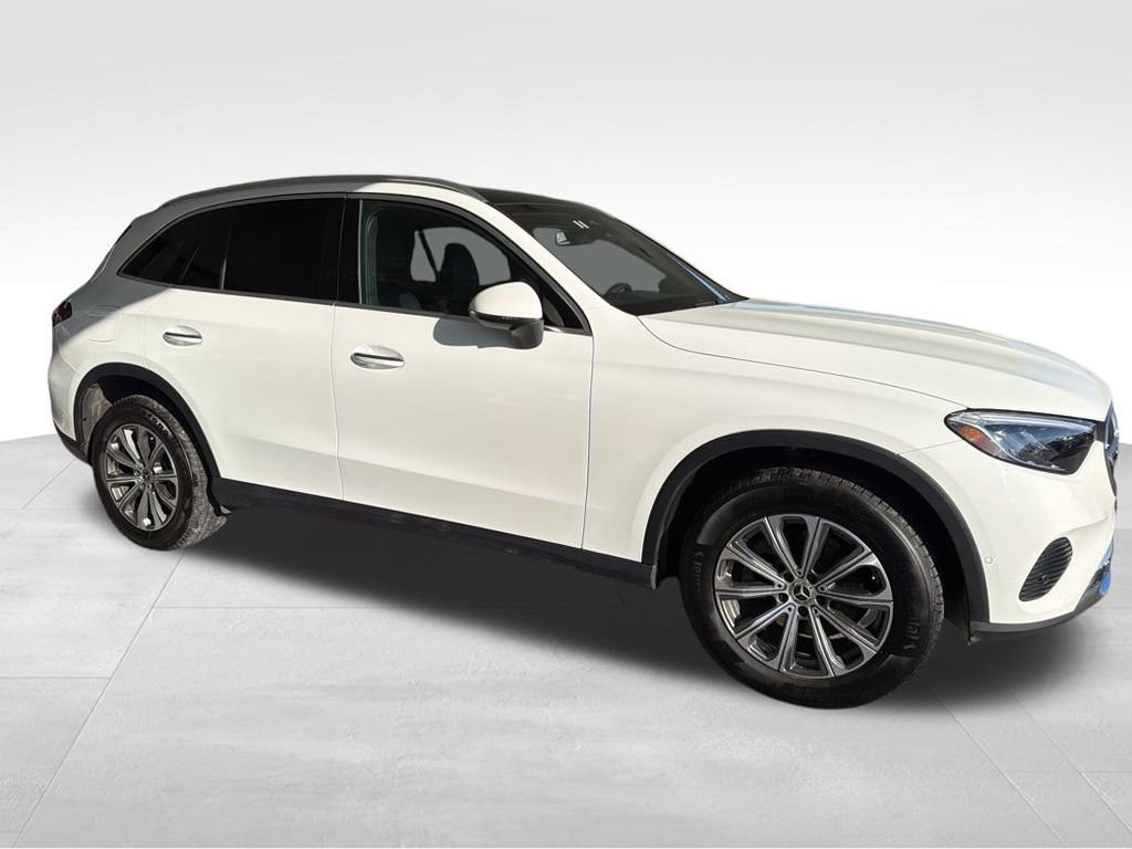 Used 2024 Mercedes-Benz GLC 300 4MATIC image 7