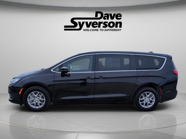 New 2026 Chrysler Voyager LX image 3