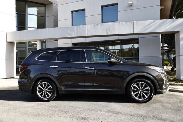 Used 2018 Hyundai Santa Fe SE w/ SE Premium Package 02 FWD image 4