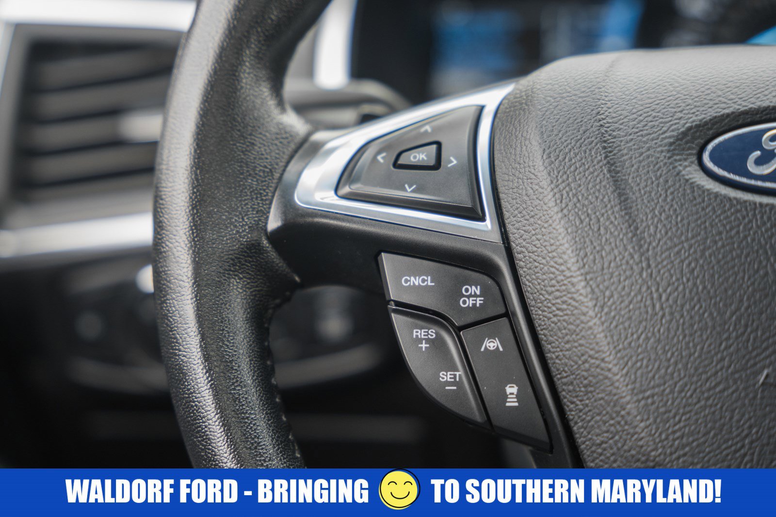 Certified 2020 Ford Edge Titanium w/ Cargo Accessory Package image 33