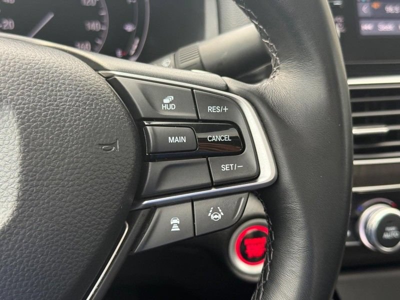 Used 2020 Honda Accord Touring image 16