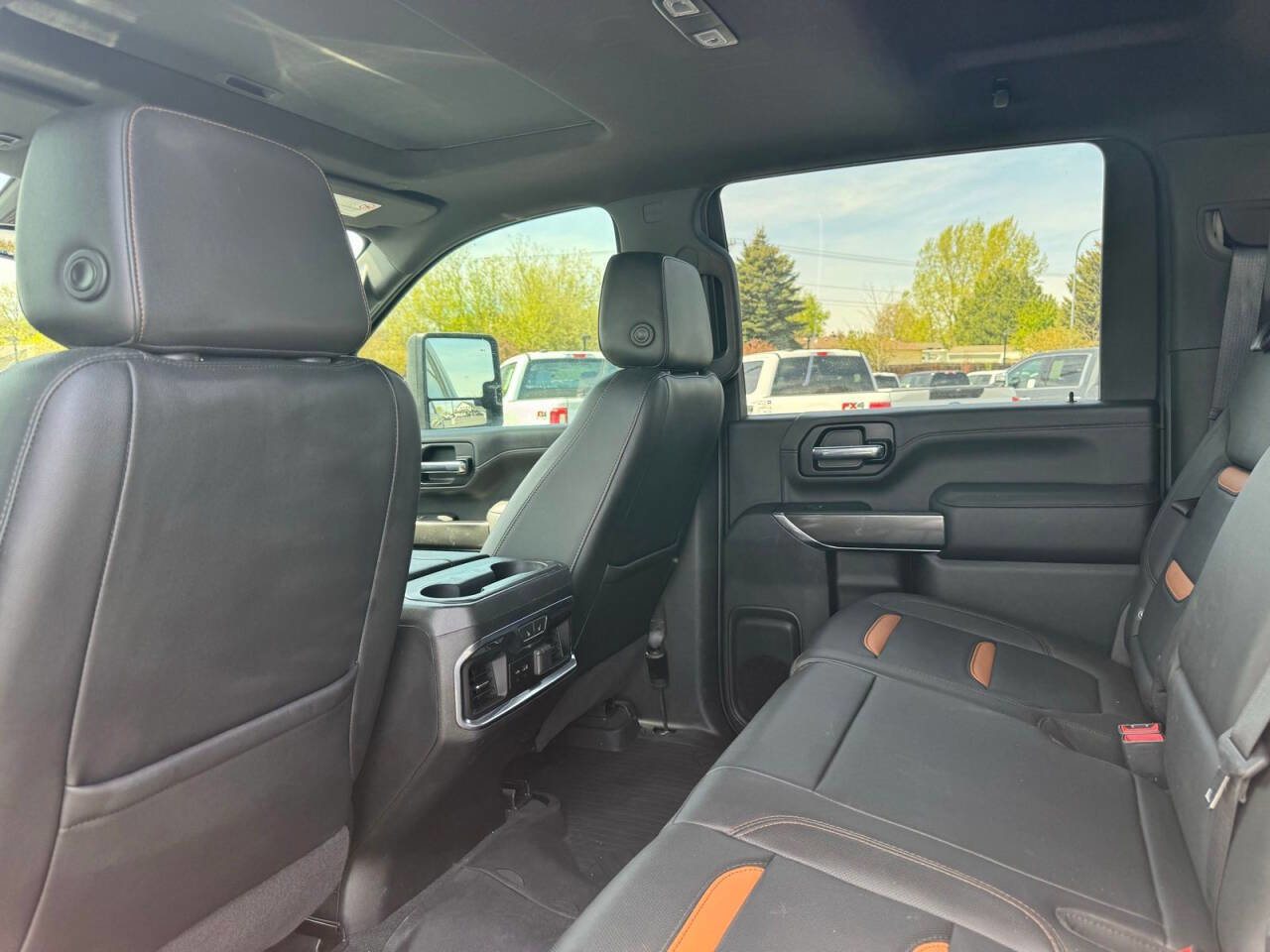 Used 2020 GMC Sierra 2500 AT4 w/ AT4 Premium Package AWD/4WD image 12