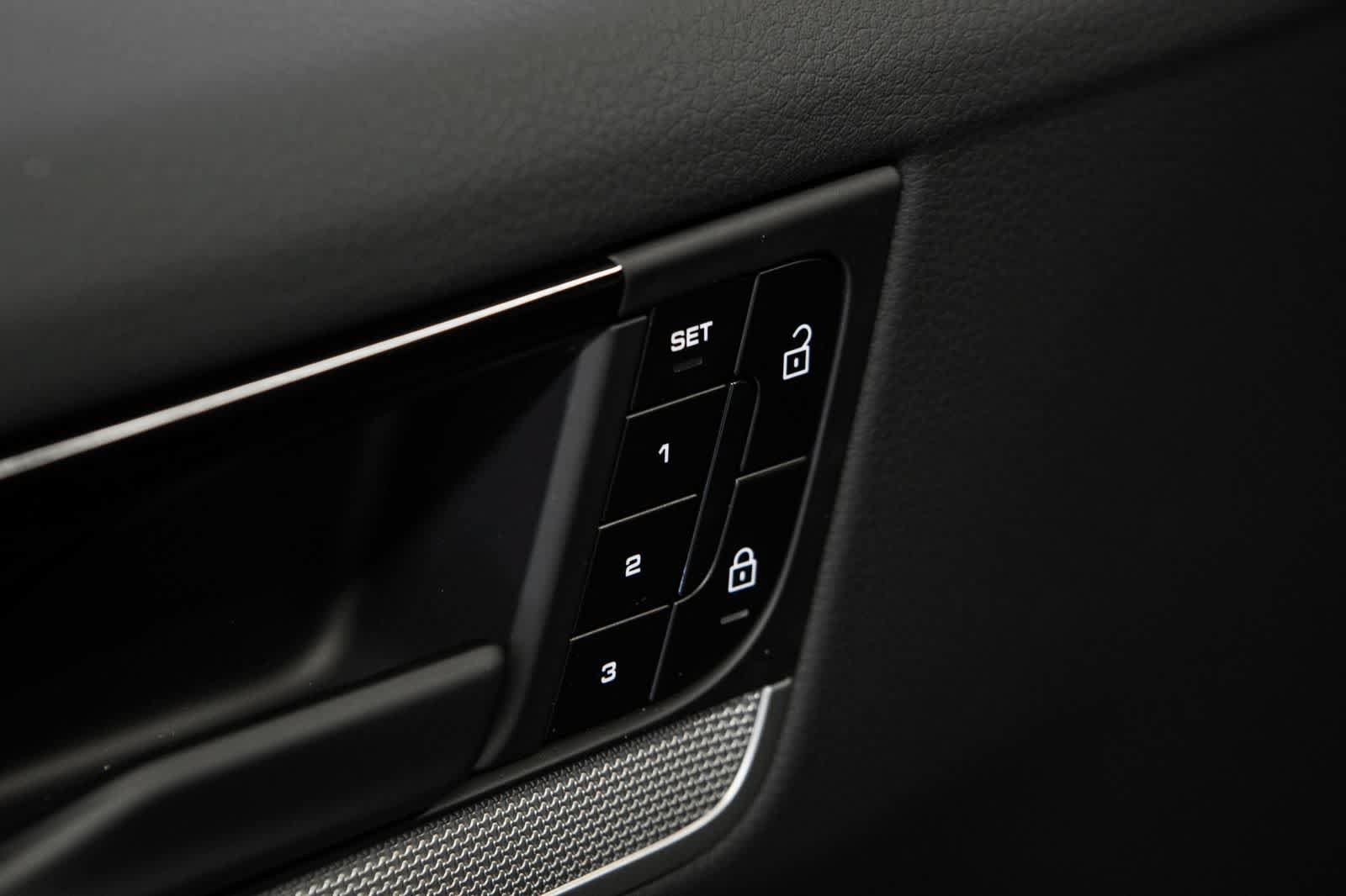 New 2026 Porsche Cayenne S AWD/4WD image 21