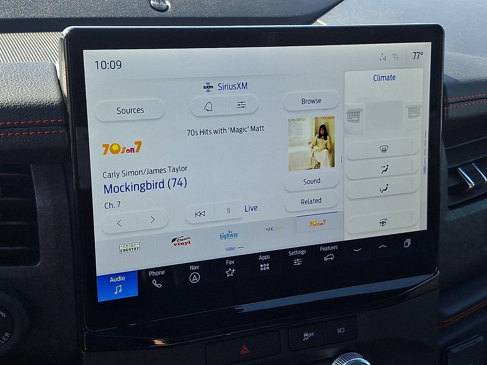 Used 2023 Ford Expedition Limited image 18