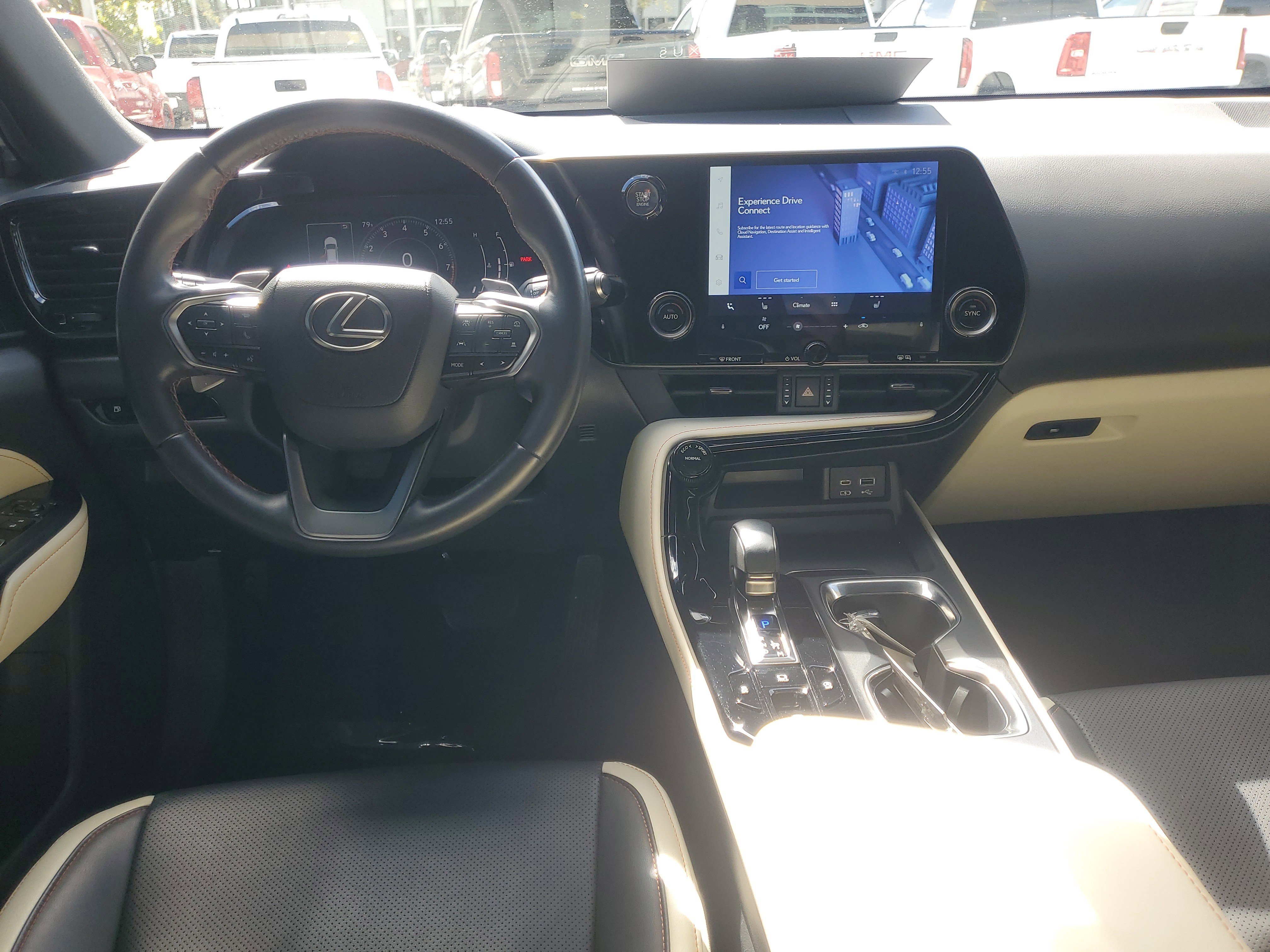 Used 2024 Lexus NX 250 FWD image 16