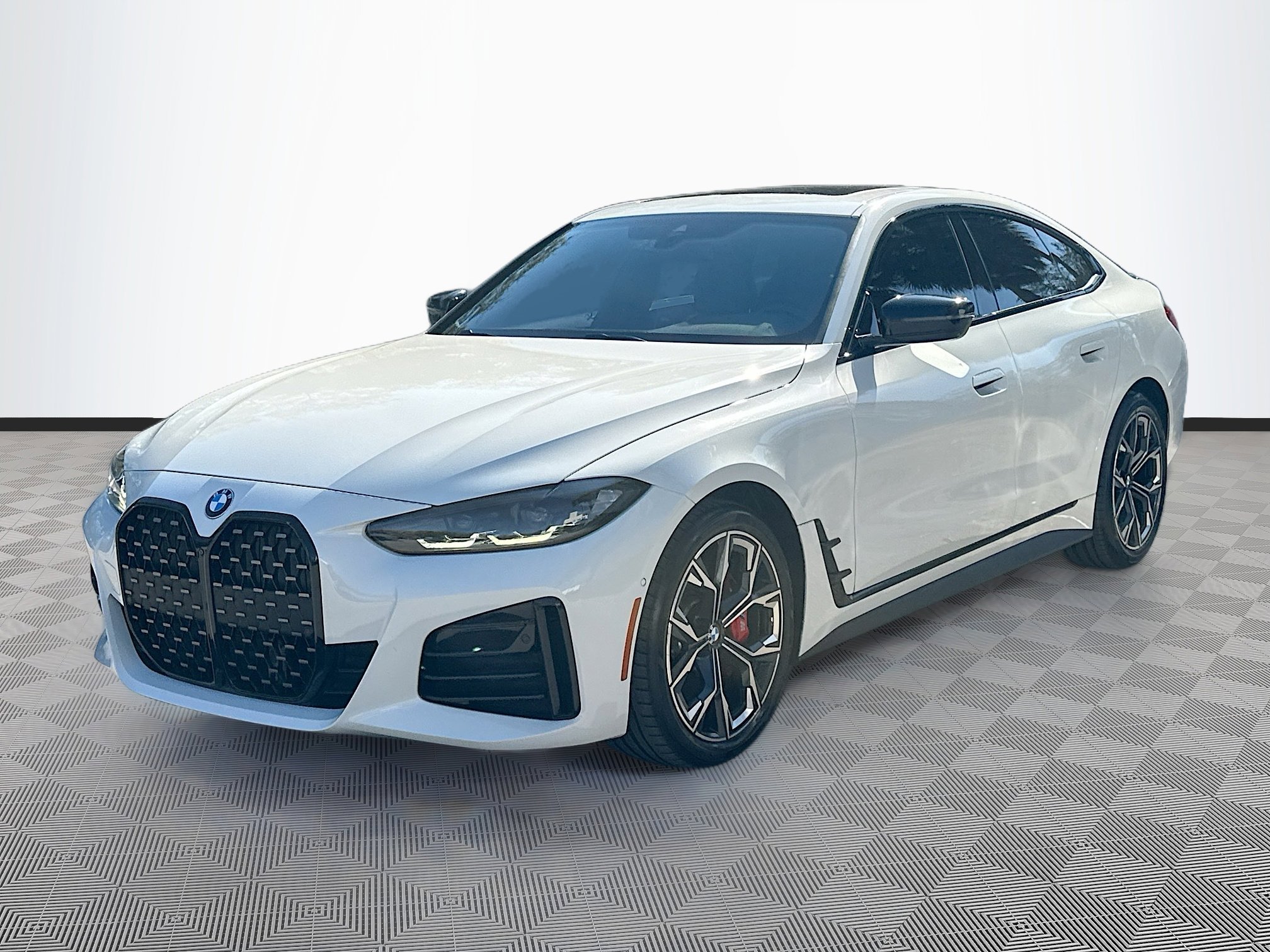 Used 2023 BMW 430i Gran Coupe w/ M Sport Package image 3